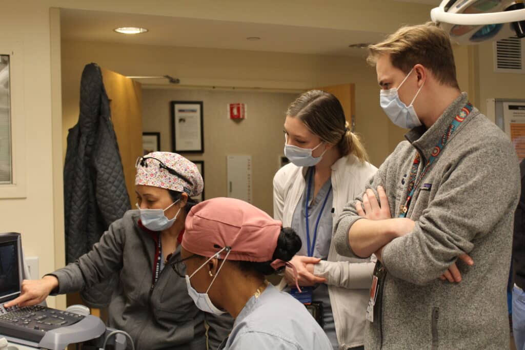 PAs learn about arterial line placement in the Trauma/Surgical ICU PA Skills Course.